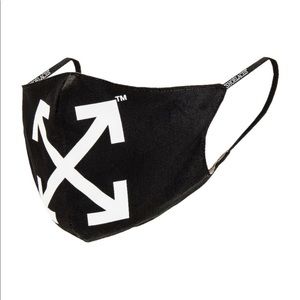 OFF WHITE Arrow face mask NWT